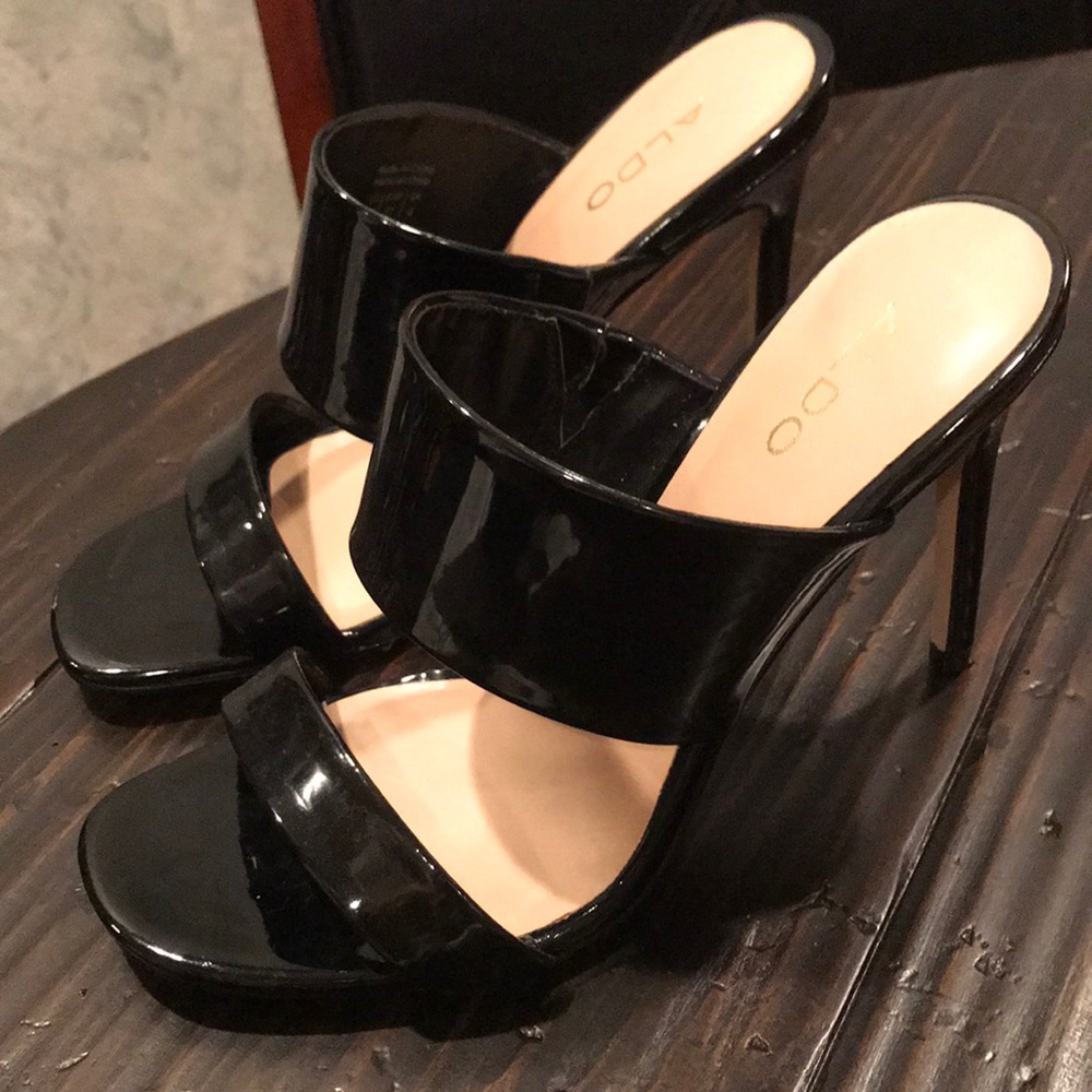 ALDO BLACK HEELS. Feels very lightweight to wear. - Picture 7 of 8